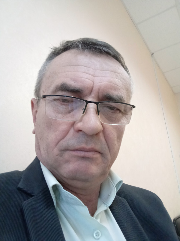 Валерий Курбатов
