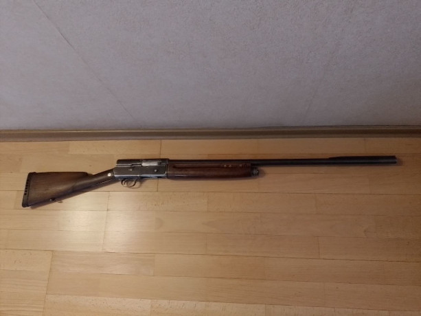 oxotnice-poluavtomaticeskoe-oruzie-browning-12-k-big-0