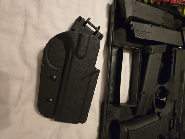 cz-75-sp-01-shadow-big-2