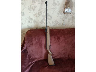 Винтовка пневматическая CROSMAN R8-30020, 4,5 мм, дерево + oптика, чехол, пули, принадлежность, мишени