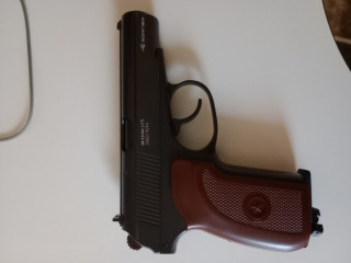 Продам Пневматический пистолет Borner pm 49 Blowback новый был куплен месяц назад минусов нет болоны шарики мишени коробка и чек к нему.