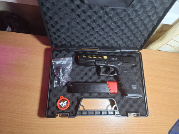 double-bell-g17-zev-green-gas-741-black-big-2