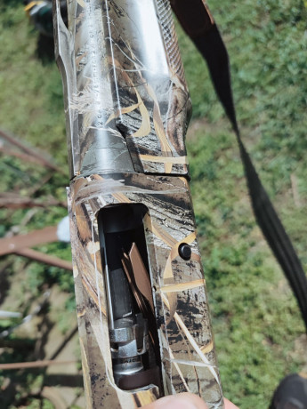 benelli-m2-camo-max5-12-kalibr-710-stvol-big-7
