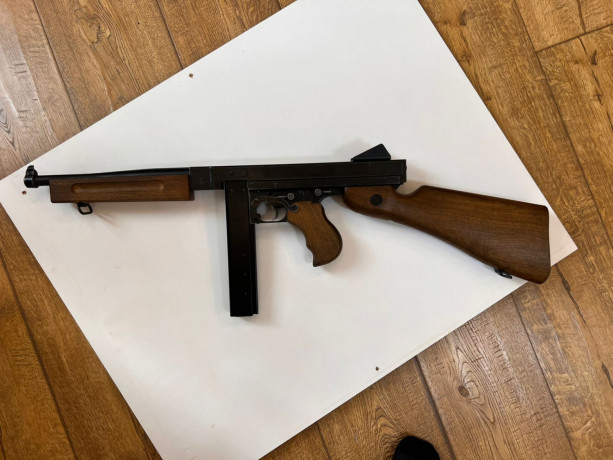 pnevmaticeskii-pistolet-pulemet-umarex-legends-m1a1-thompson-big-5