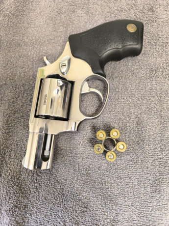 revolver-taurus-lom13-big-7